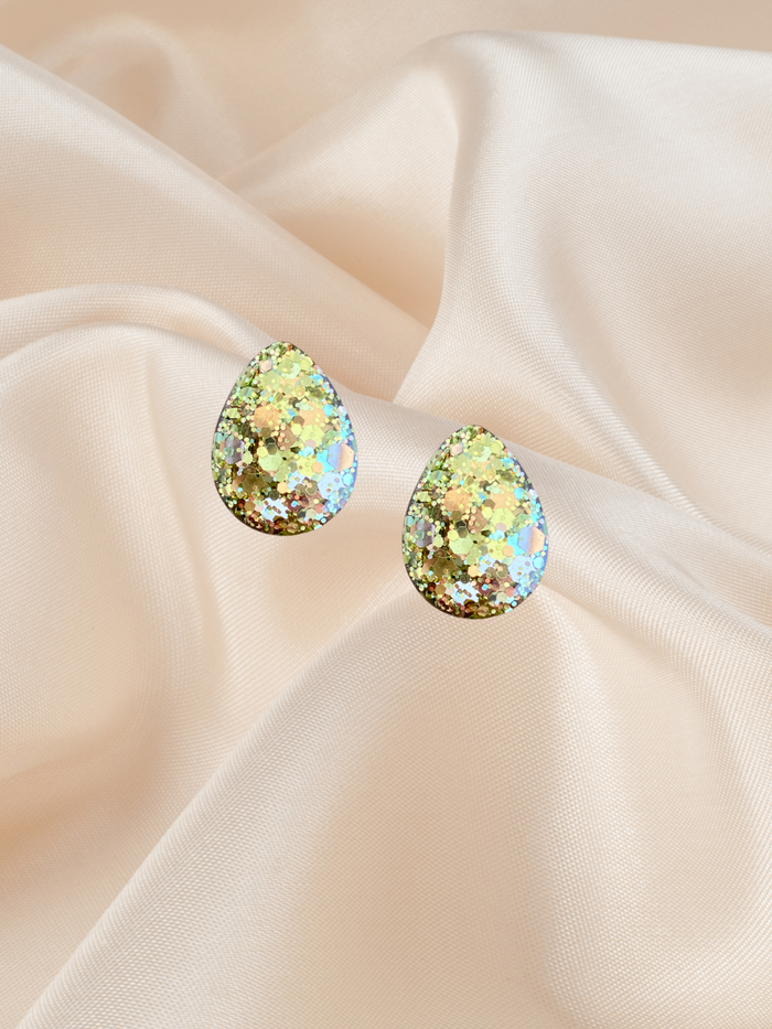 2cm Almond Stud Secret Garden