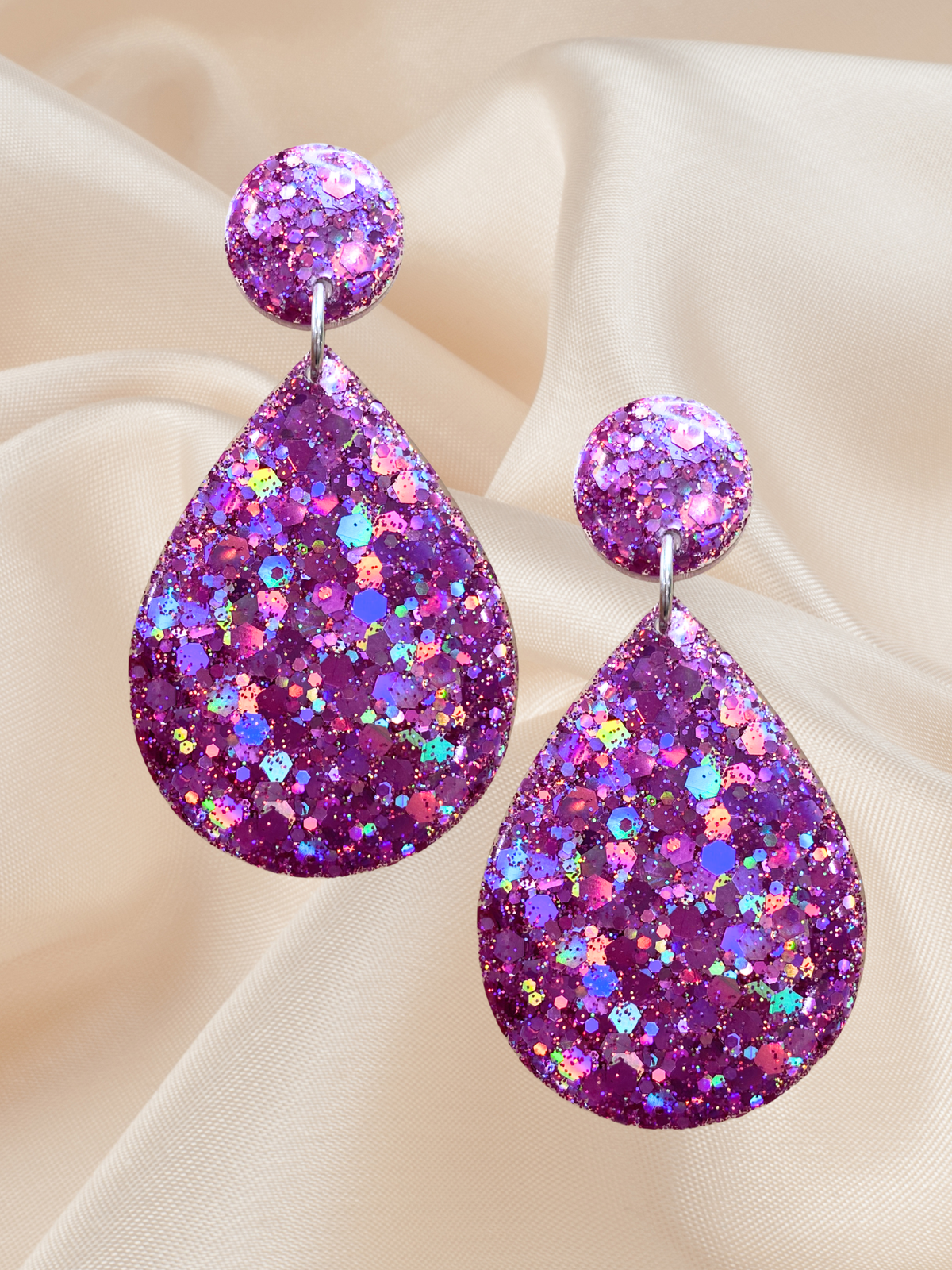 Large Dangle Prismatic Plum