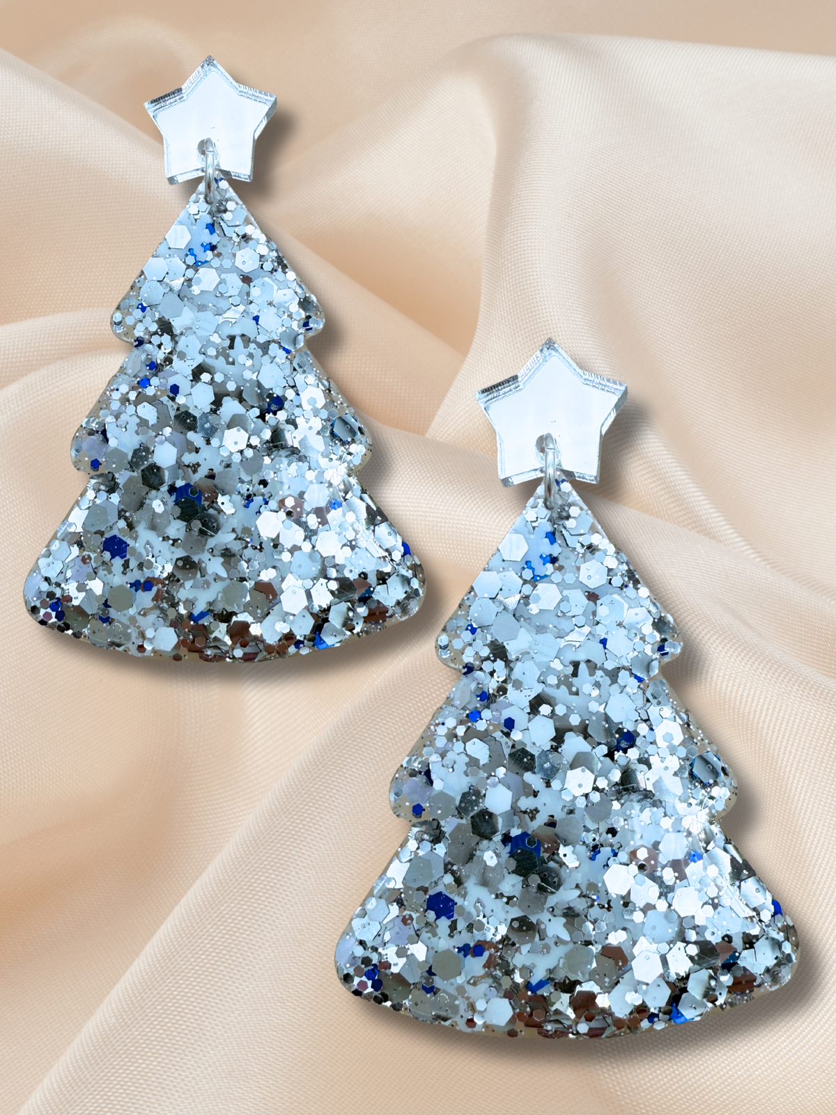 XL Christmas Tree Dangle Snow