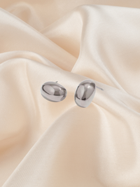1cm Almond Stud