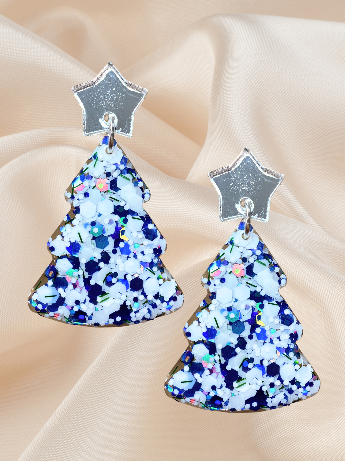Large Christmas tree dangle A White Christmas