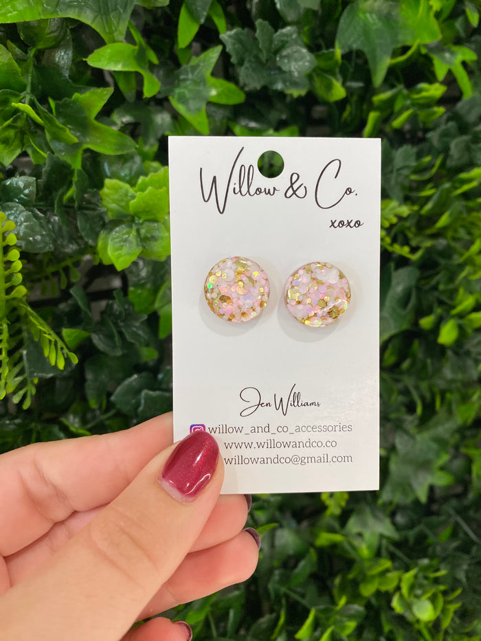 1.5 Studs Sweet Champagne