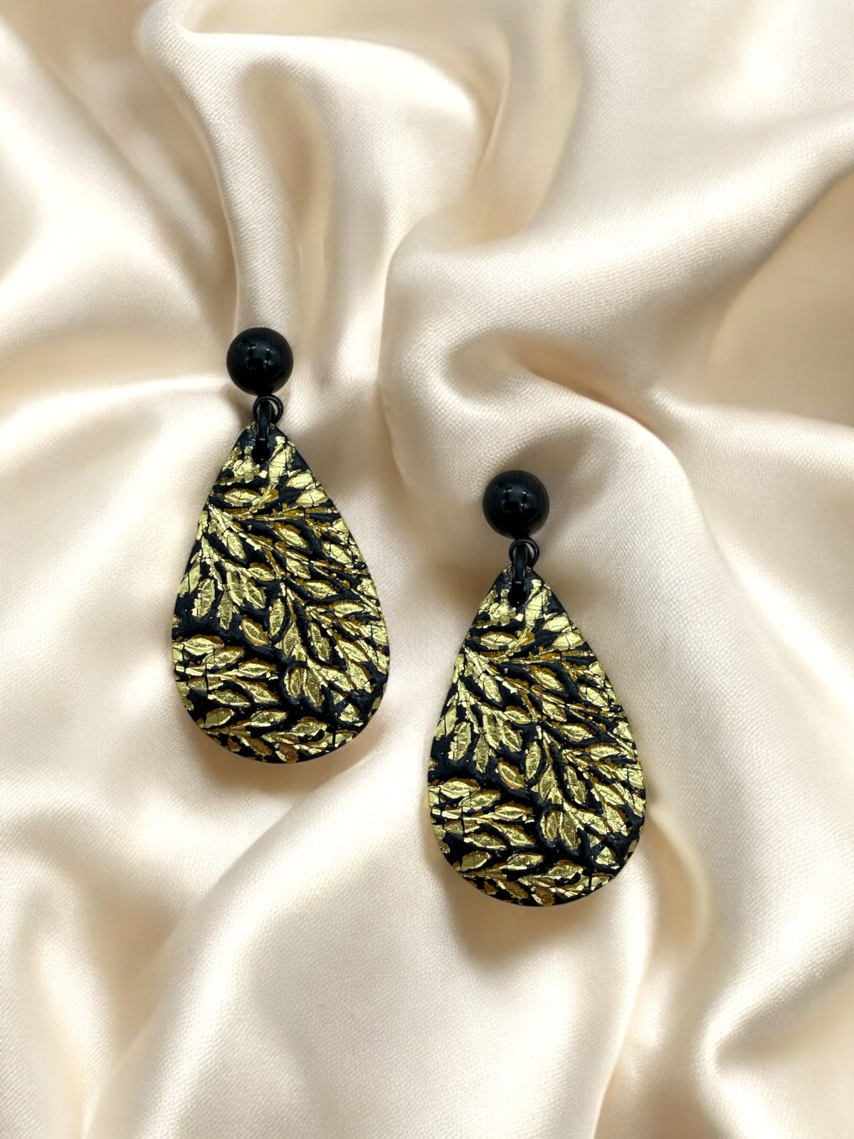 MIDI Luxe Botanica Black & Gold Clay Dangles