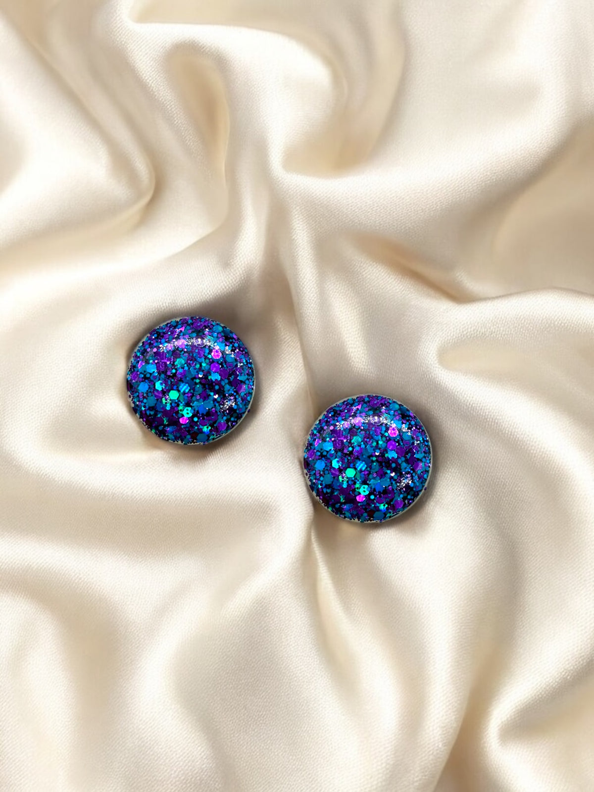 1.5cm Studs Timeless Blue Purple