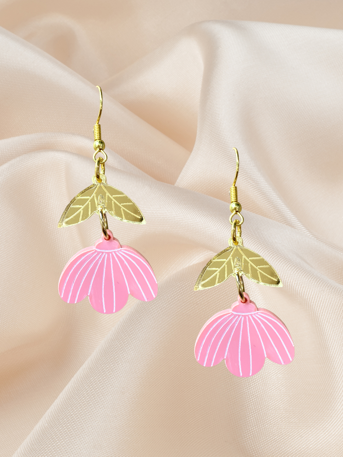 Long Petal Dangle Pink