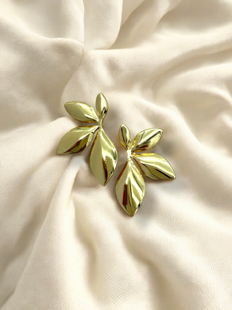 Golden Leaf Stud