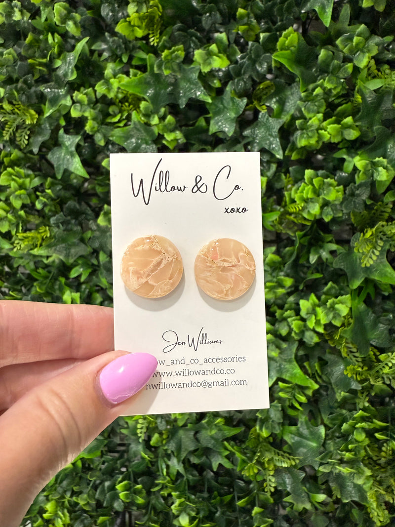 2cm Clay Stud Blush Sand