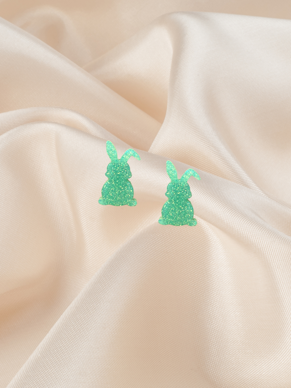 Mini Stud Bunny Soft Mint