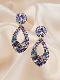 Large Feature Teardrop Dangle Cosmic Crush