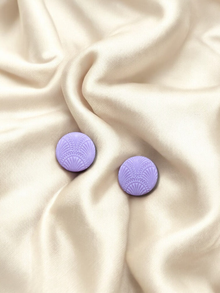 1.5cm Fan Textured Stud Lilac
