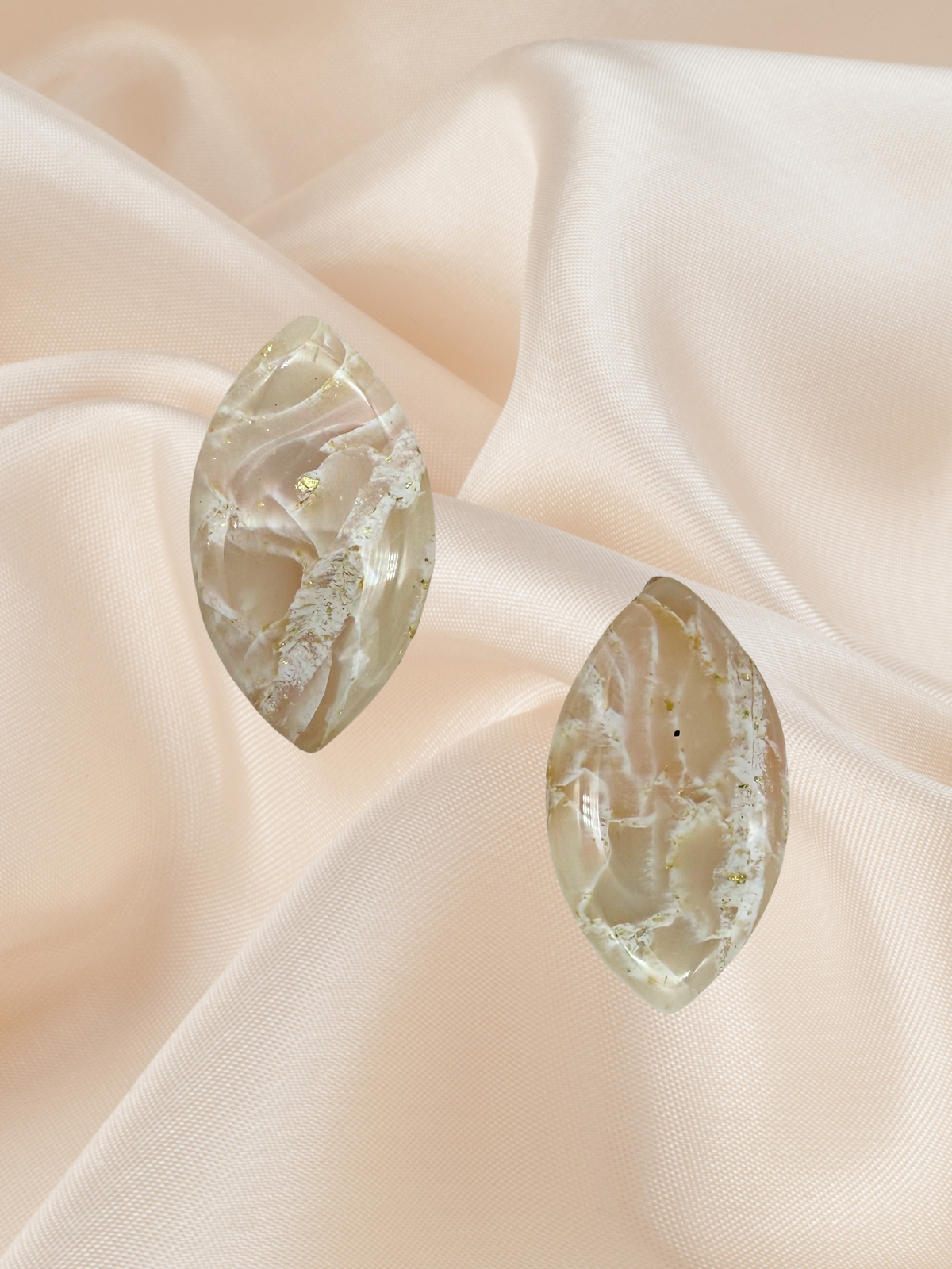 MAXI Clay Stud Blush Sand