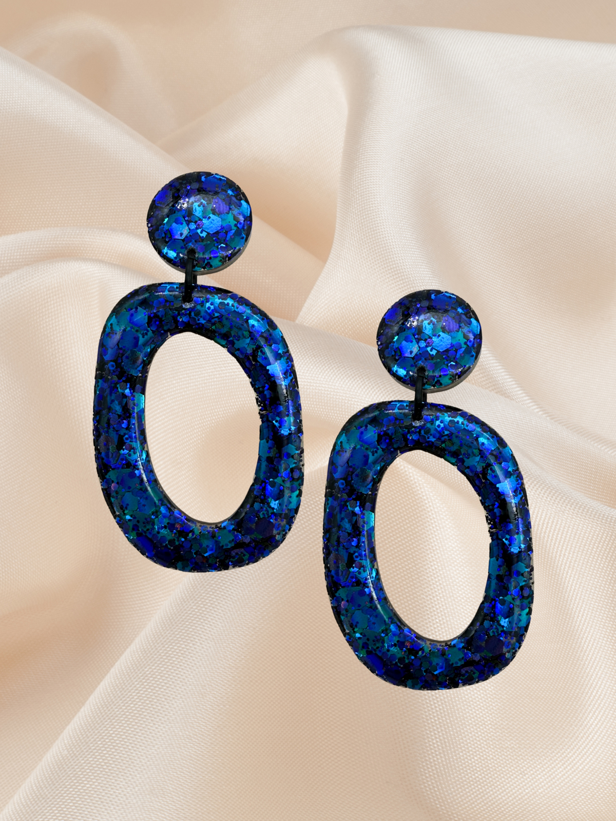 LARGE ORGANIC HOOP Dangle Sapphire