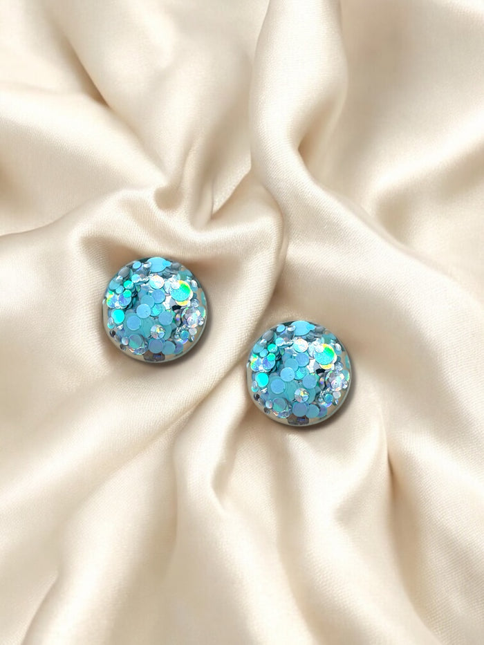 1.5cm Studs Frost