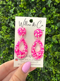 Large Feature Teardrop Dangle Flamingo Confetti