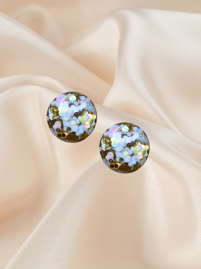 1.5 Studs Sweet Champagne