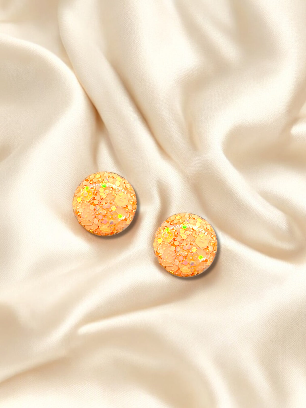 1.5cm Studs Tangerine