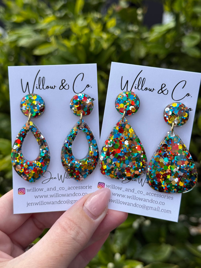 Feature teardrop dangle Merry Mayhem
