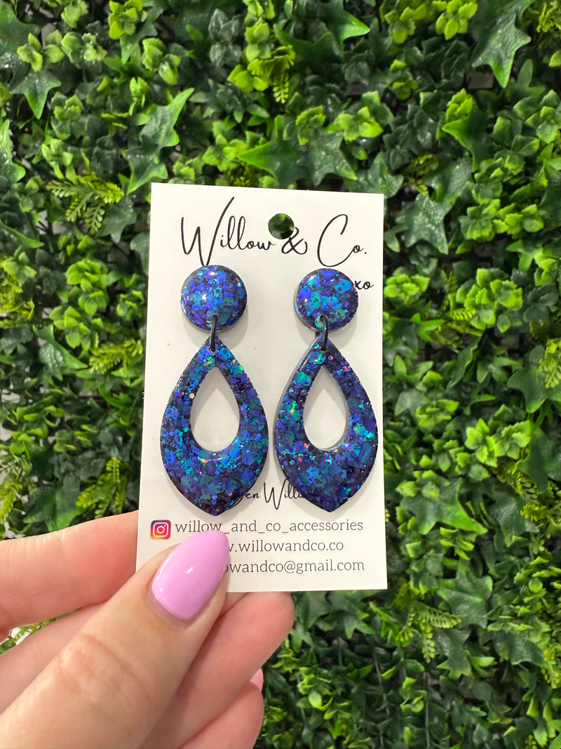 Large Feature Teardrop Dangle Sapphire