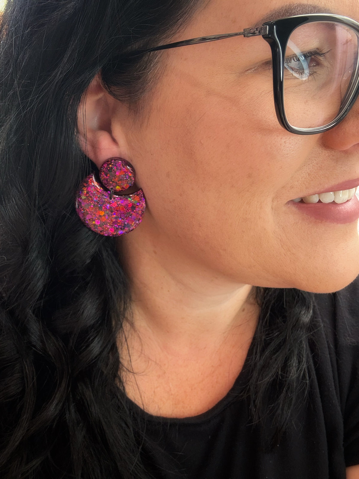 Statement Scoop Dangle Wild Berry Blaze