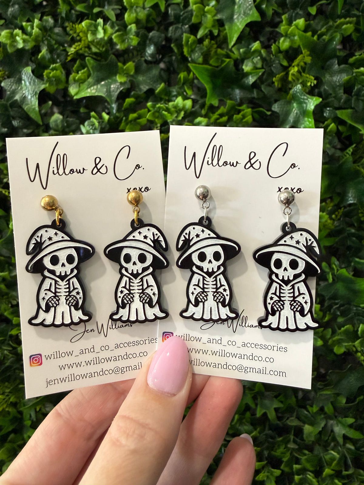 Halloween Wizard of Bones Skeleton Dangle