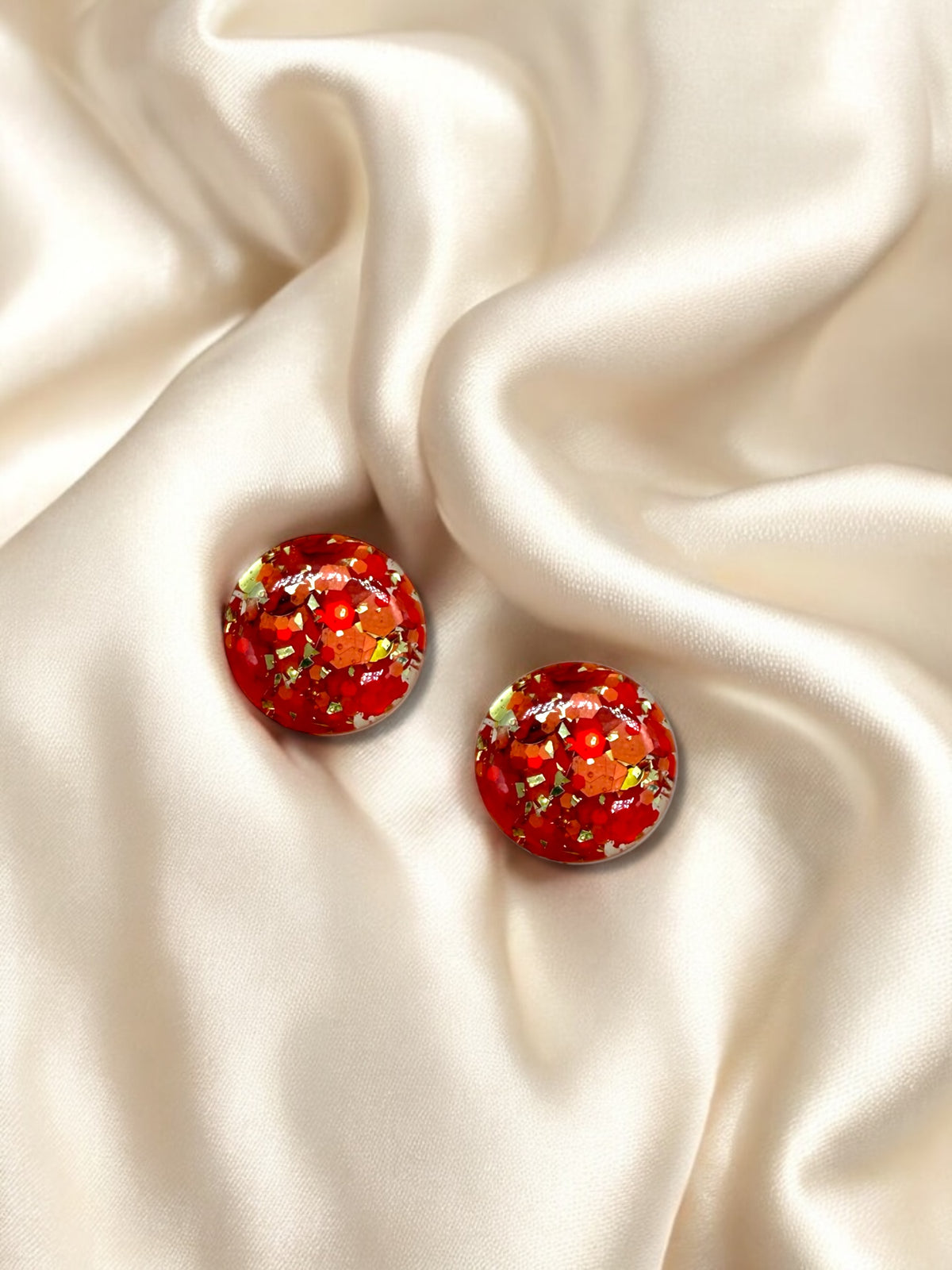 1.5cm Studs Ember Lotus