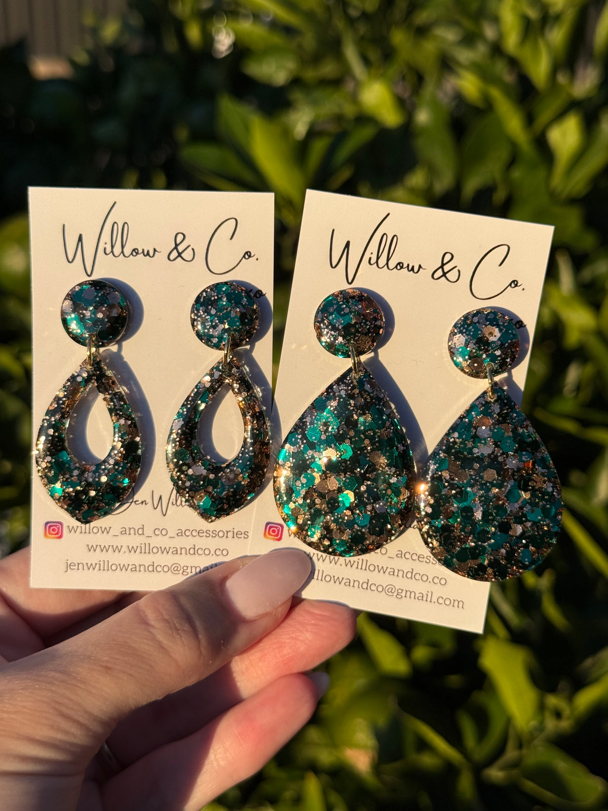 Feature Teardrop Dangle Velvet Evergreen