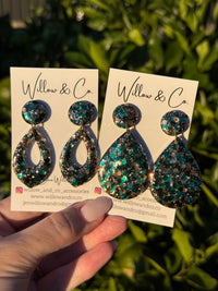 Feature Teardrop Dangle Velvet Evergreen