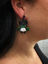 3D Bat Dangles Green