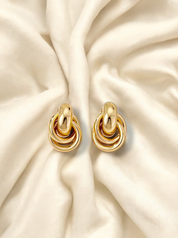 Loop Knot Stud Gold