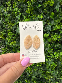 MAXI Clay Stud Blush Sand