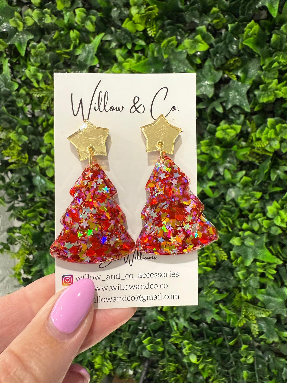 Large Christmas Tree Dangles Wonderland