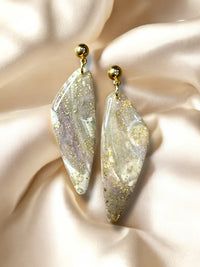 Large Dangle Marbled Smokey Sandstone