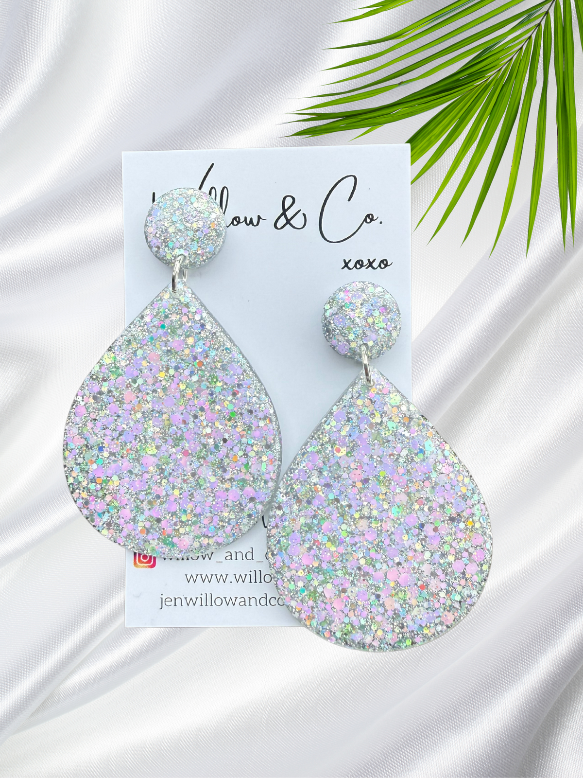 XXL Teardrop Dangle Soft Silver