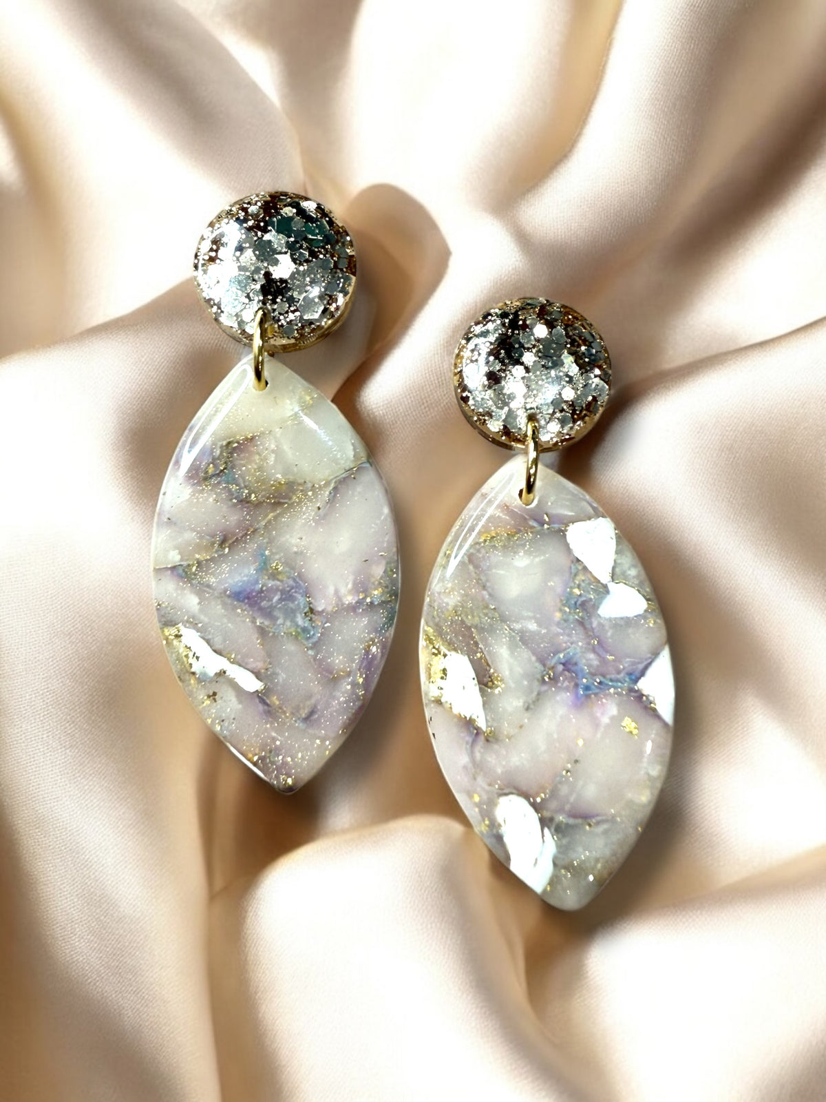 Large Dangle Smokey Sandstone