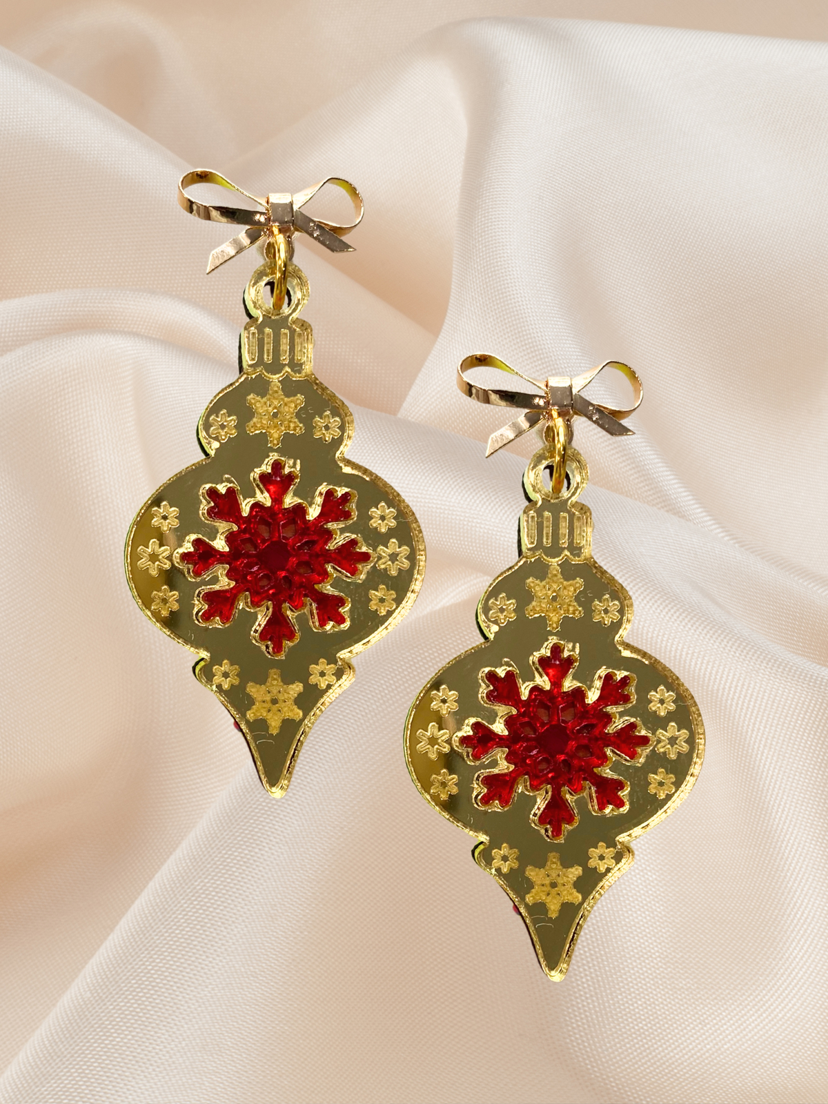 Snowflake Bauble Dangle Gold