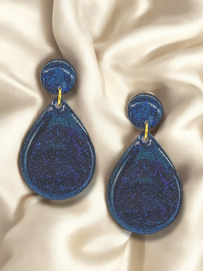 Large Dangle Navy Eclipse