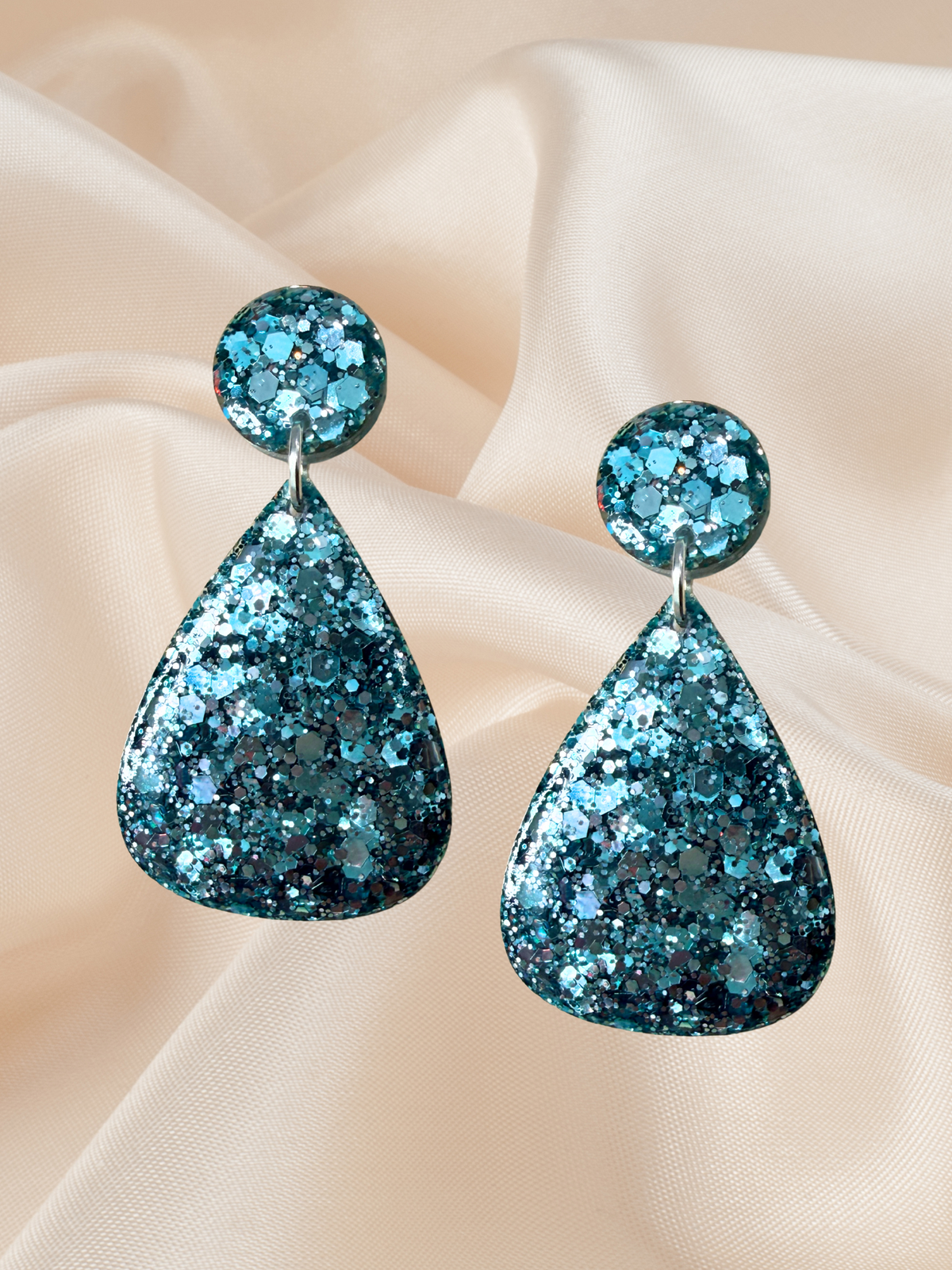 MIDI Teardrop Dangle SeaFoam Glow