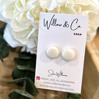 1.5cm Studs White