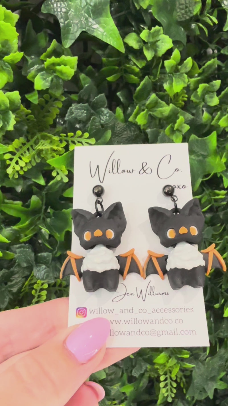 3D Bat Dangles Tangerine
