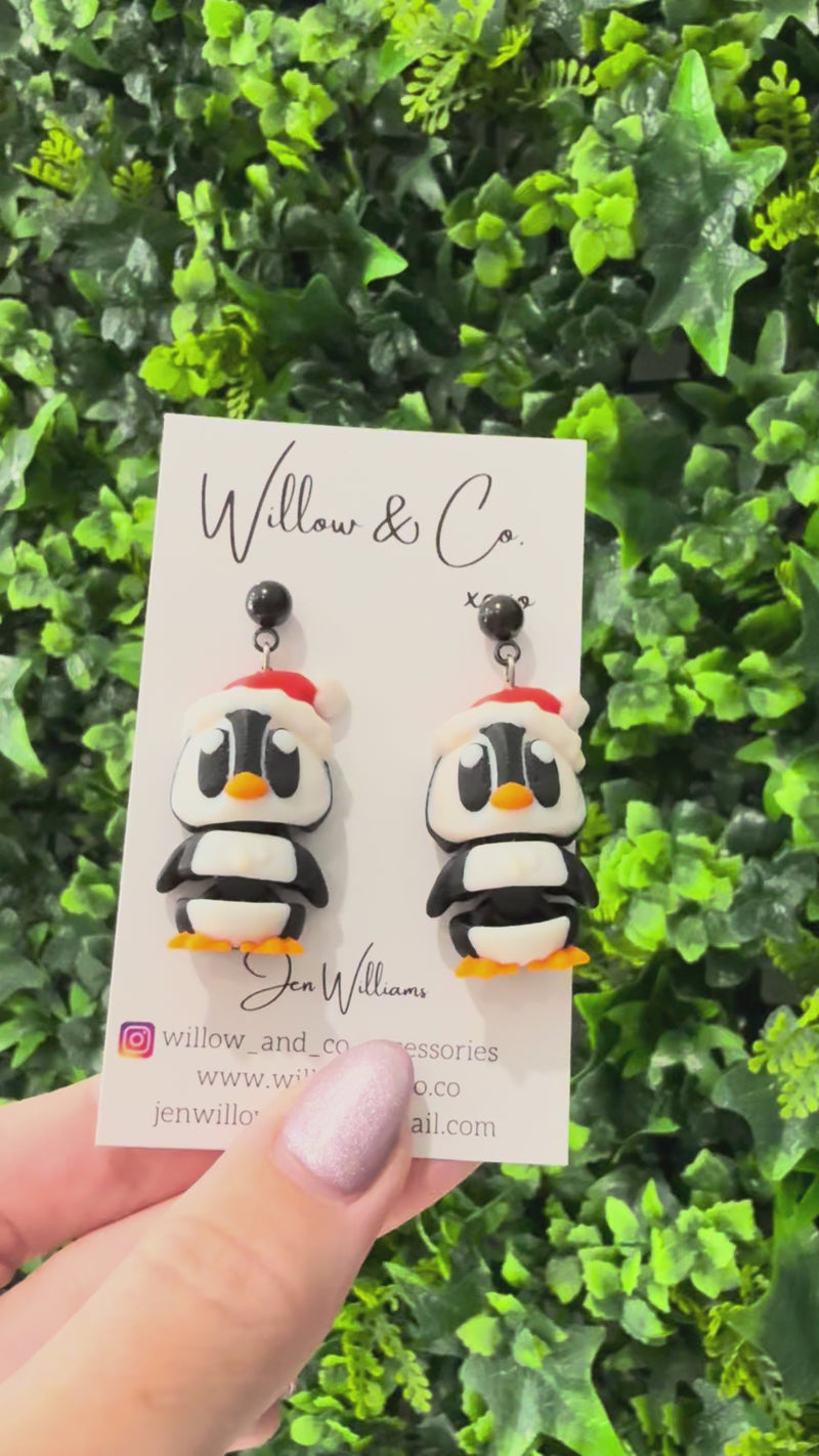 3D Festive Penguin Dangles