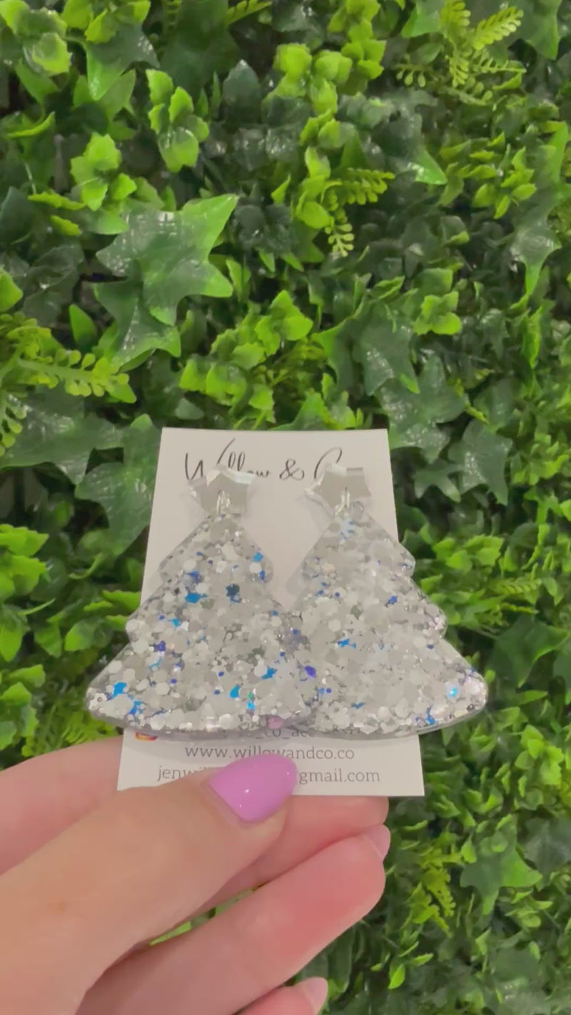 XL Christmas Tree Dangle Snow